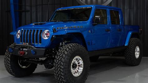 Inside A Jeep Gladiator Beats A Demon Heart