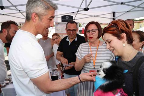 Patili Dostlar Marmariste Ok Mutlu Bodrum Kapak Haber Bodrum