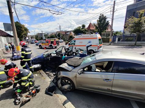 Accident pe Calea Florești Unul dintre șoferi a rămas încarcerat