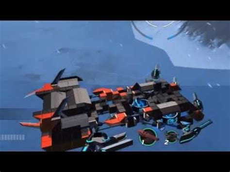 Here's an artsy hover only viable because of Heavy Triforcing : Robocraft