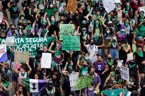 Feministas Toman Las Calles En Demanda De Despenalizaci N Del Aborto En