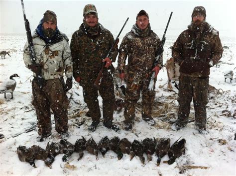 Guided Duck Hunts Trophy Guided Duck And Goose Hunts Pennsylvania Geese At Your Feet