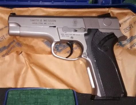 New Old Smith And Wesson 5946 Stainless 9 Mm