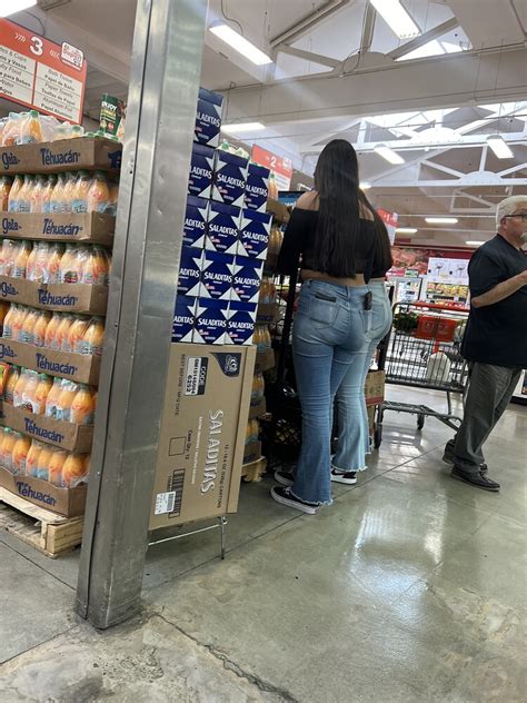 Latina Twins In Bell Bottoms Strike Again Tight Jeans Forum