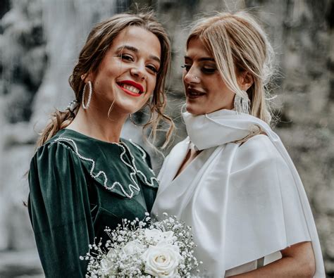 Maid of Honour Duties: Everything You Need to Know - hitched.co.uk