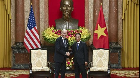 Biden Wraps Up Vietnam Visit Following G20 Summit