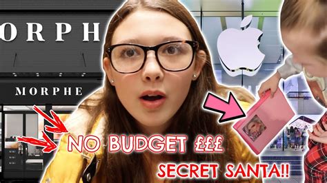 NO BUDGET SECRET SANTA PRESENT SHOPPING VLOGMAS DAY 15