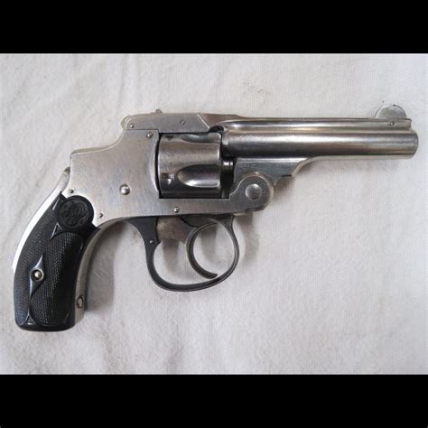 Revolver Smith Wesson safety hammerless calibre 32 catégorie D