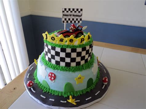 SweetDesigns: Mario Kart Cake