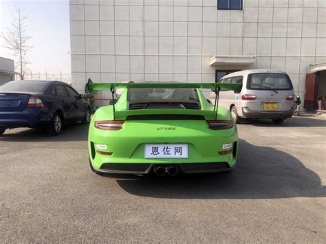 保时捷 911 Gt3 Rs 蜥蜴绿黑绿 2019年1月上牌 11000公里 恩佐网