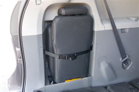 How To Remove Middle Seats In Toyota Sienna