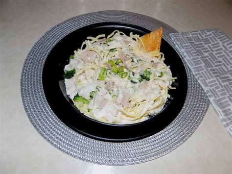 Tuna Broccoli Fettuccine Alfredo The Food Menagerie