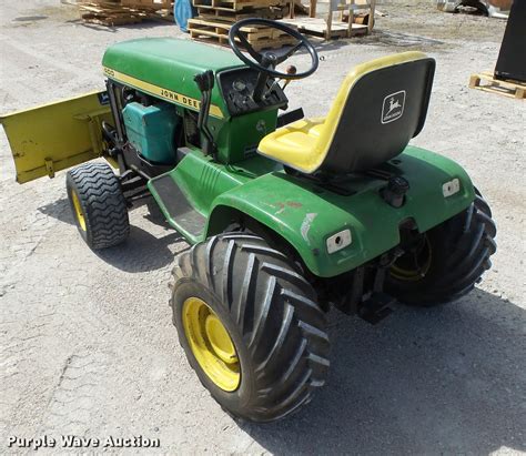 John Deere 400 Lawn Tractor In Dodge City Ks Item Di9588 Sold Purple Wave