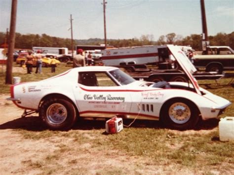 Jesse Ballew S Super Stock Corvette At Ohio Valley Dragway Drag