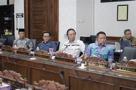 Komisi Ii Dprd Provinsi Kalsel Perdalam Fungsi Pengawasan Mitra Kerja