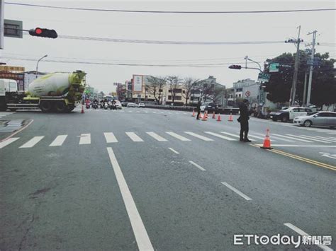 快訊／台南水泥預拌車擦撞機車 男騎士倒地遭捲車底爆頭亡 Ettoday社會新聞 Ettoday新聞雲