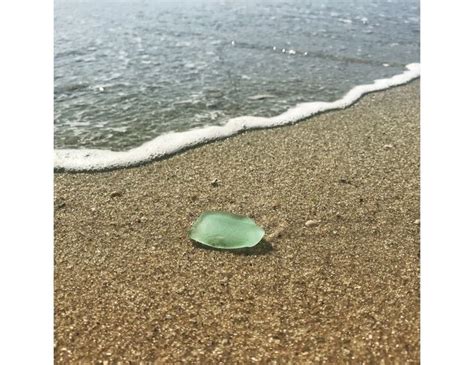 discover  art  finding sea glass treasures