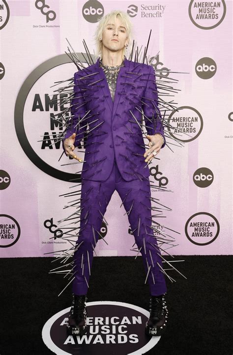 Machine Gun Kellys Amas Outfit Was Inspired By A Sea Urchin