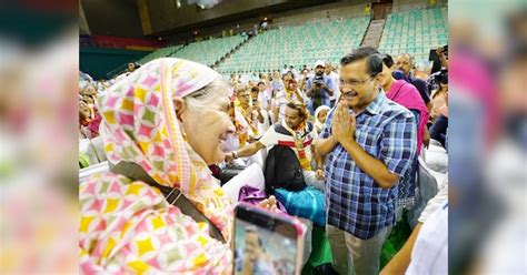 Delhi Mukhyamantri Tirth Yatra Yojana Pilgrims Going To Dwarkadhish