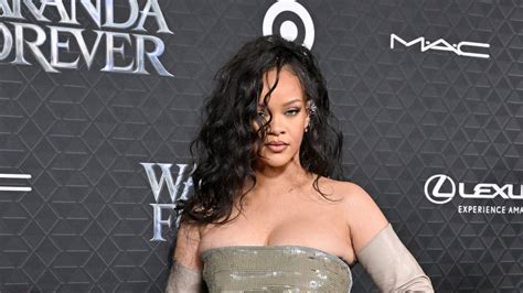 Rihanna lanza Born Again su segunda canción para la banda sonora de