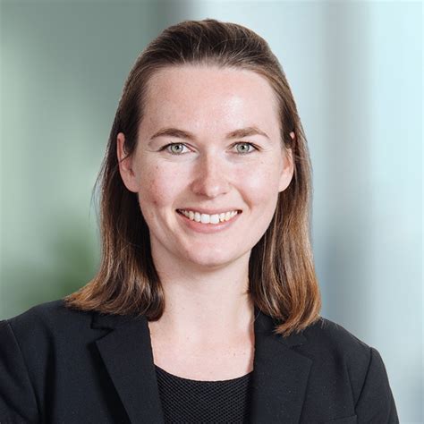 Juliet Higgins - Senior Associate - Baker McKenzie | LinkedIn