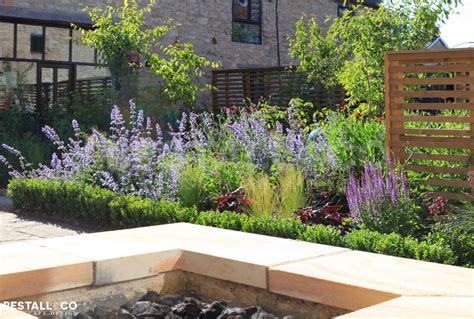 Fire Pit In Modern Courtyard Designed By Bestallandco Garden Design