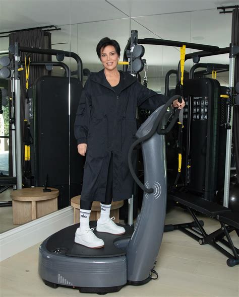 ‘lay Off The Filters Kardashian Fans Demand As Kris Jenner Shares