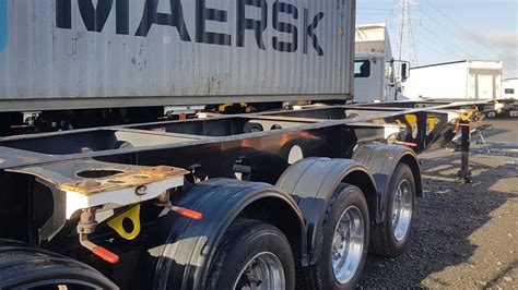 What is a semitrailer and why are they so common? | Driving Tests Resources