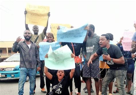 Youths Protest Arrest Of In Recent Efcc Raid In Ondo