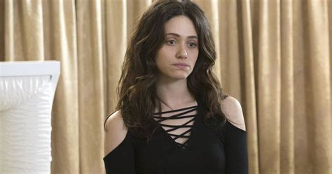 Shameless: 20 Things Wrong With Fiona Fans Choose To Ignore