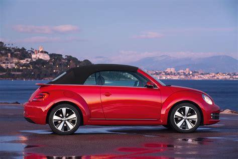 Volkswagen Beetle Cabriolet Car Body Design