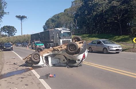 Grave Acidente Na Br Deixa Tr S Pessoas Feridas Em Ponte Alta Do