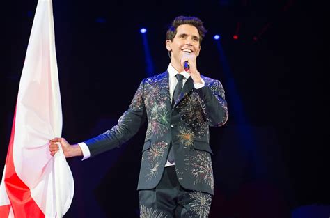 Mika's 'Lollipop' Sees Significant Sales & Streaming Gains After 'SNL ...