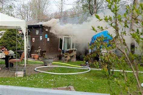 Feuerwehreinsatz In Chemnitzer Kleingartenanlage Laube In Brand