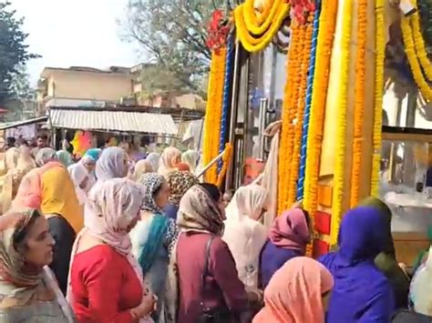 Guru Festival Begins With Monolithic Text In Paonta Gurdwara Decorated