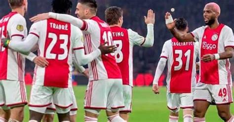 Edson Álvarez Fue Titular En Goleada De Ajax