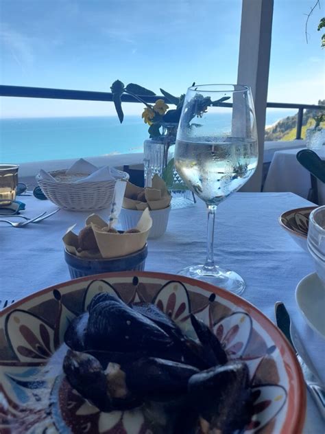 Cupra Marittima AP Cosa Fare E Vedere La Spiaggia E Il Borgo Antico