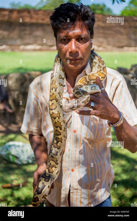 Snake Charmer Anuradhapura City Unesco World Heritage Sri Lanka