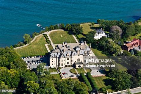 Mansion Aerial View Photos And Premium High Res Pictures Getty Images