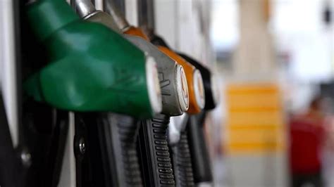 Akaryakıta zam geldi tabela değişti Güncel benzin motorin ve LPG