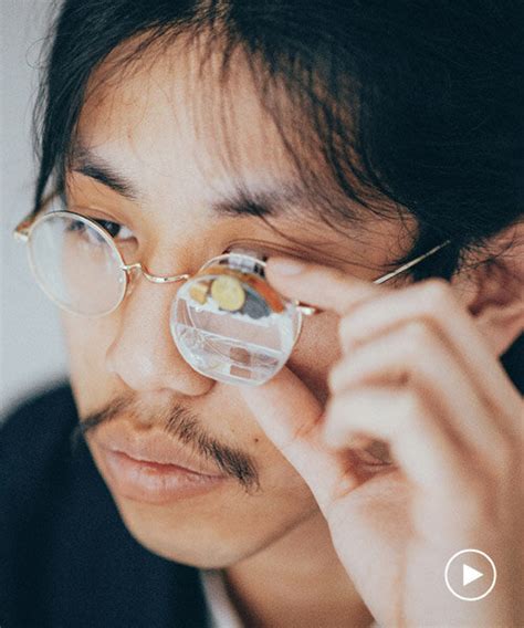 Monocle Is The Worlds Smallest Ar Device That Clips Onto Your Glasses