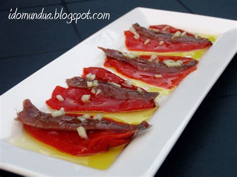 Idomundua Pimientos Con Anchoa