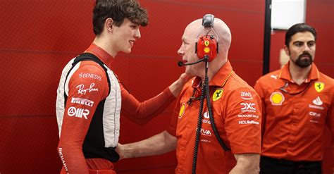 F Jock Clear Fieri Del Lavoro Della Ferrari Driver Academy E Delle