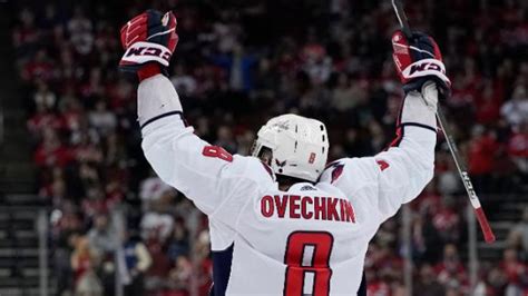 700 Club Capitals Alex Ovechkin Scores For Milestone Goal Abc7 New York