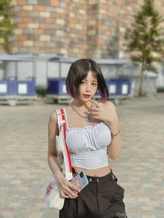 Yang Chen Chen sugarbabyssssu yangchenchen sugar 杨晨晨sugar Nude OnlyFans Photo Nudostar TV