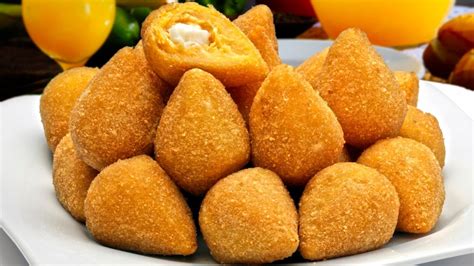 Como fazer coxinha de frango deliciosa em casa CenárioMT