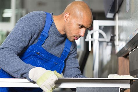 Sheet Metal Worker