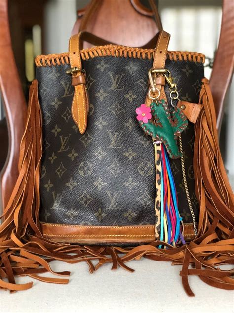 Louis Vuitton Leather Bag Charming Literacy Basics