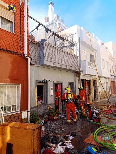 Muere Una Mujer En El Incendio De Una Vivienda En El Puerto De Sagunto