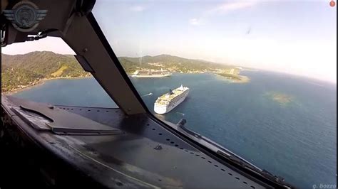 Fantástico Encuentro de Avión con Dos Cruceros Cerca de la Pista YouTube